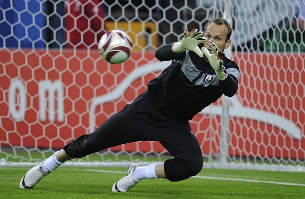 她具备足够 她具备足够