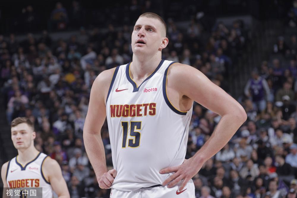 诗栋的表现 诗栋的表现